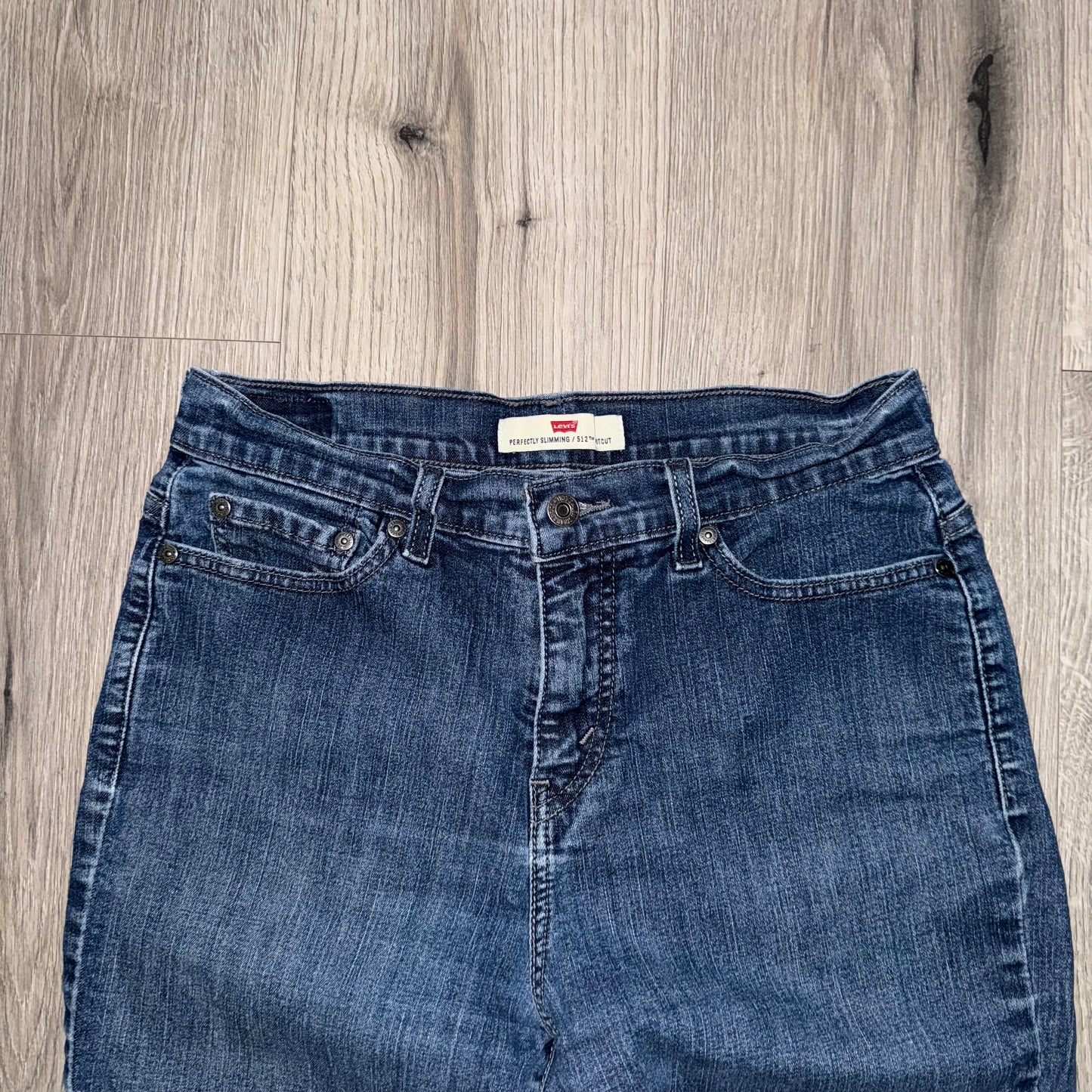 Levis 512 Bootcut Jeans